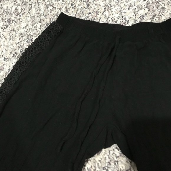 Black wide leg pants - Picture 3 of 3